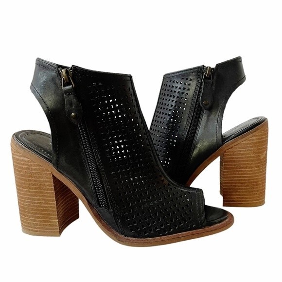 KDB Kelsi Dagger Bootie Mason Black Leather Perforated Block-Heel Sandal Size 7 - Picture 2 of 14